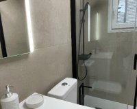 Resale - Apartamento - Torrevieja