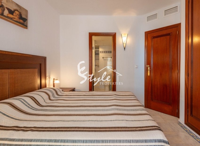 Resale - Apartamento - Torrevieja
