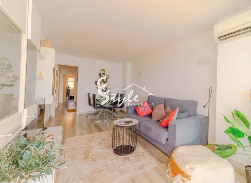 Resale - Apartamento - Torrevieja