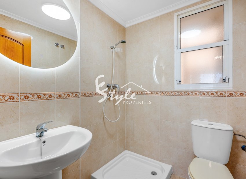 Resale - Apartamento - Torrevieja