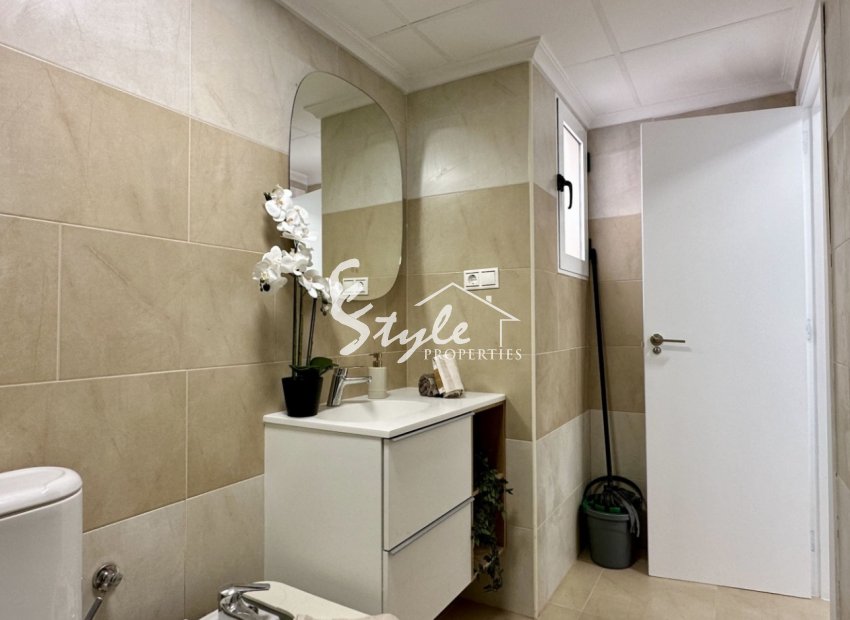 Resale - Apartamento - Torrevieja