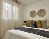 Resale - Apartamento - Torrevieja