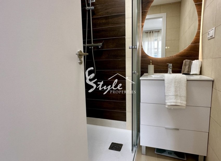 Resale - Apartamento - Torrevieja