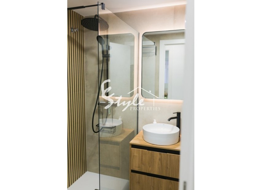 Resale - Apartamento - Torrevieja