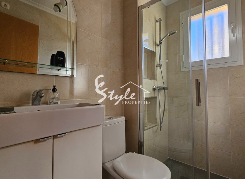 Resale - Apartamento - Torrevieja