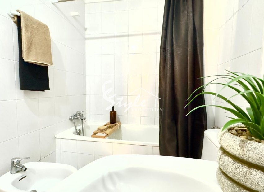 Resale - Apartamento - Torrevieja