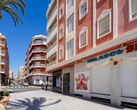 Resale - Apartamento - Torrevieja
