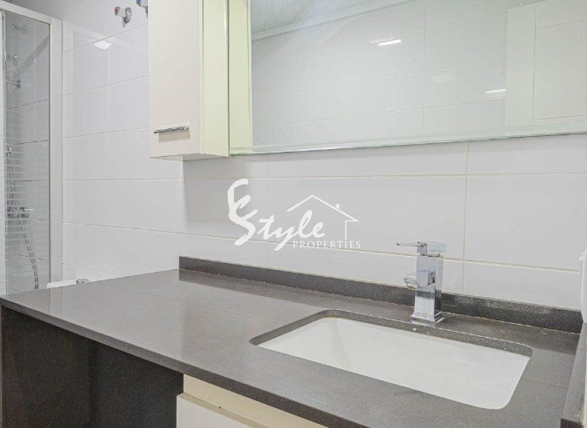 Resale - Apartamento - Torrevieja