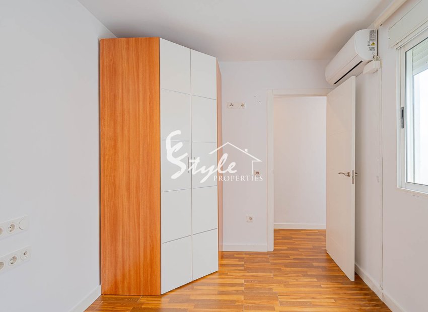 Resale - Apartamento - Torrevieja