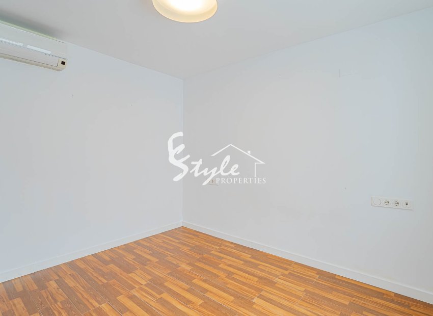 Resale - Apartamento - Torrevieja