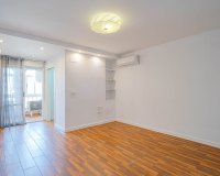 Resale - Apartamento - Torrevieja