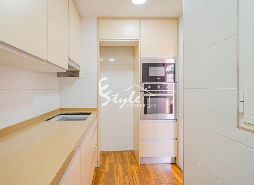 Resale - Apartamento - Torrevieja