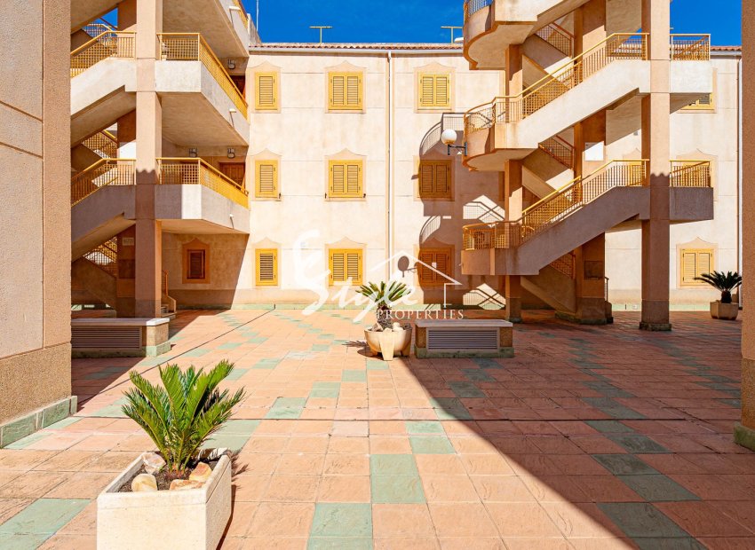 Resale - Apartamento - Torrevieja