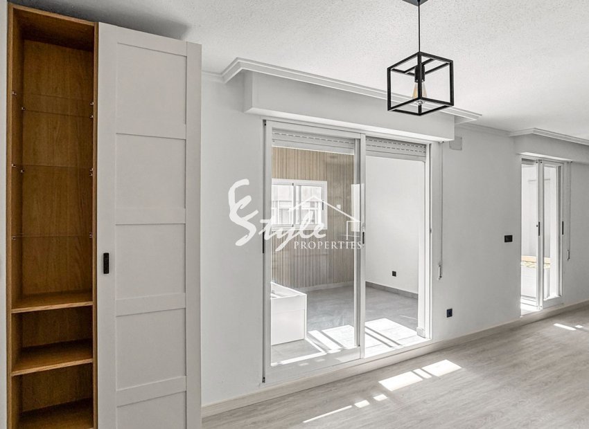 Resale - Apartamento - Torrevieja