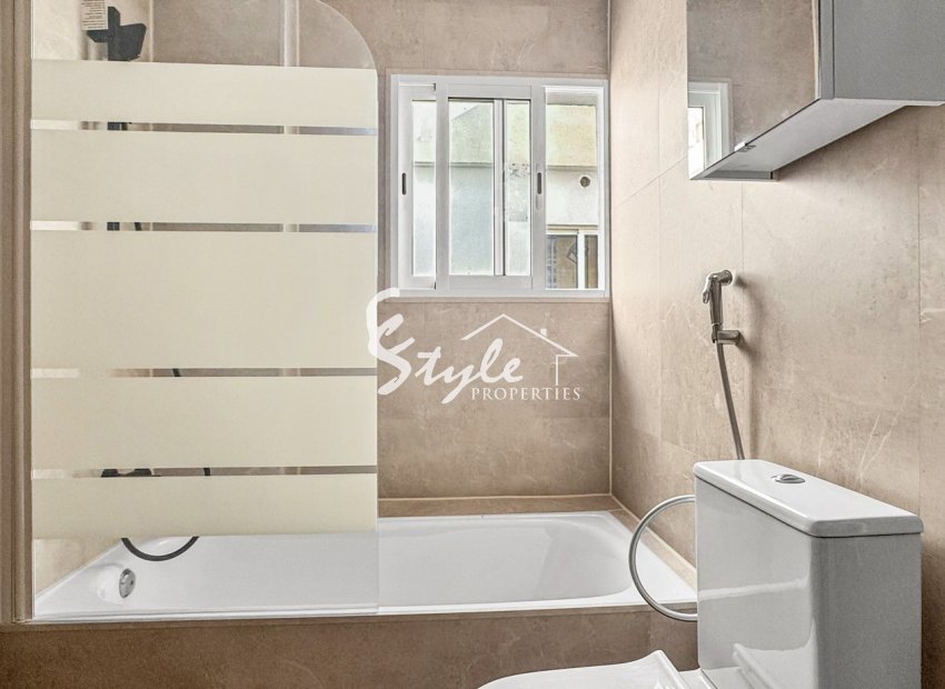 Resale - Apartamento - Torrevieja