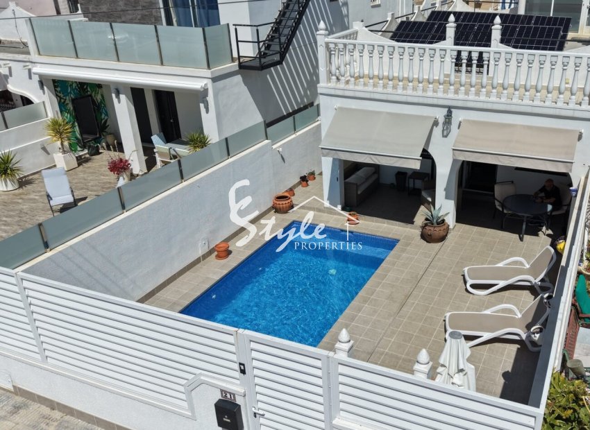 Resale - Apartamento - Villamartin, Orihuela Costa - Costa Blanca