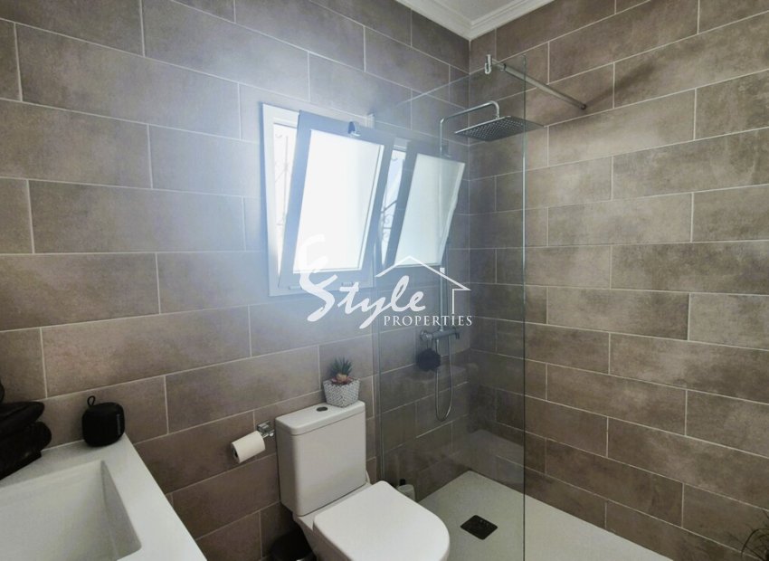 Resale - Apartamento - Villamartin, Orihuela Costa - Costa Blanca