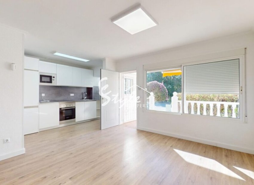 Resale - Apartamento - Villamartin, Orihuela Costa