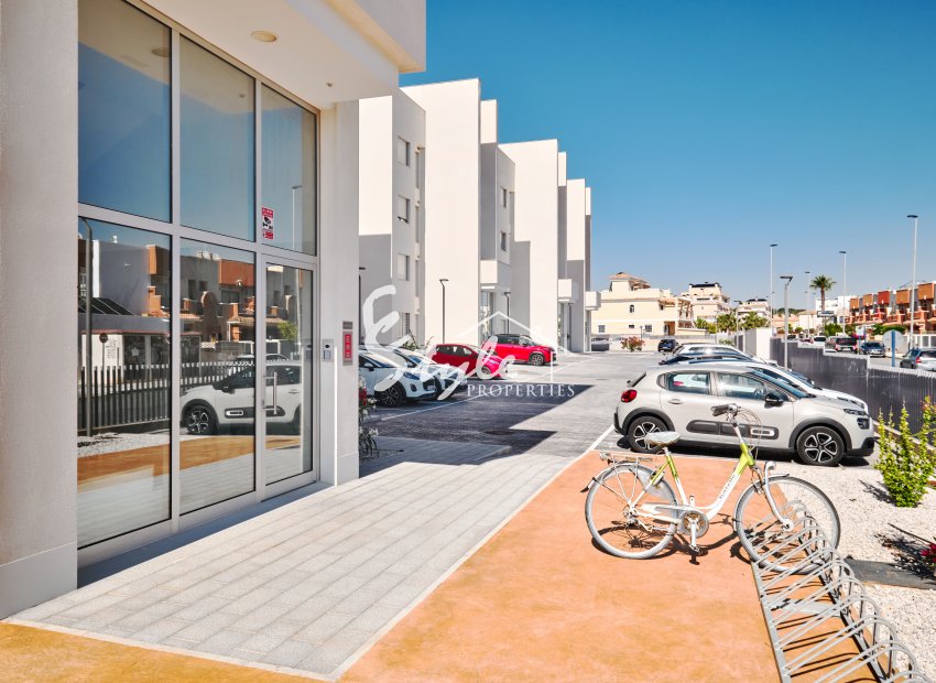 Resale - Apartamento - Villamartín - Villamartin