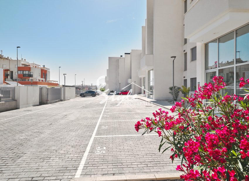 Resale - Apartamento - Villamartín - Villamartin