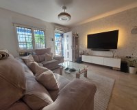 Resale - Apartamento - Villamartín - Villamartin