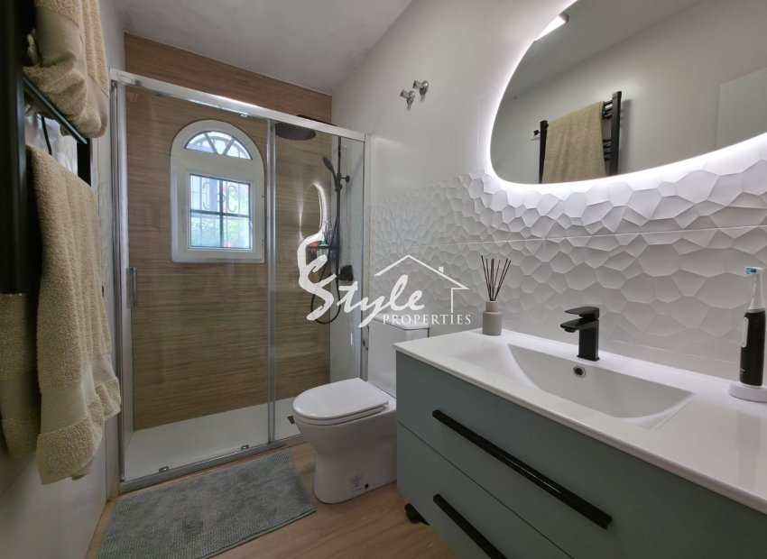 Resale - Apartamento - Villamartín - Villamartin