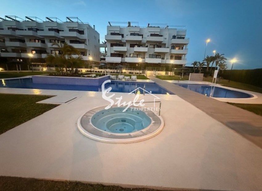 Resale - Apartment - Campoamor - Dehesa de Campoamor