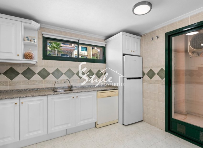 Resale - Apartment - Campoamor