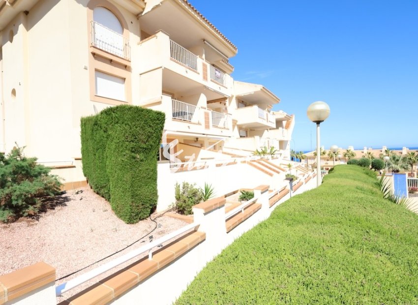 Resale - Apartment - Campoamor