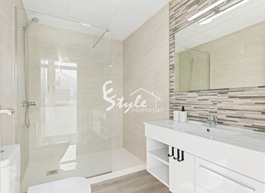 Resale - Apartment - La Manga - La Manga del Mar Menor