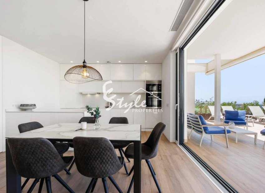 Resale - Apartment - Las Colinas - Las Colinas Golf