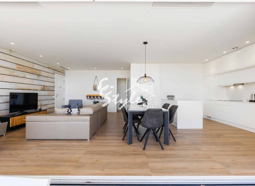 Resale - Apartment - Las Colinas - Las Colinas Golf