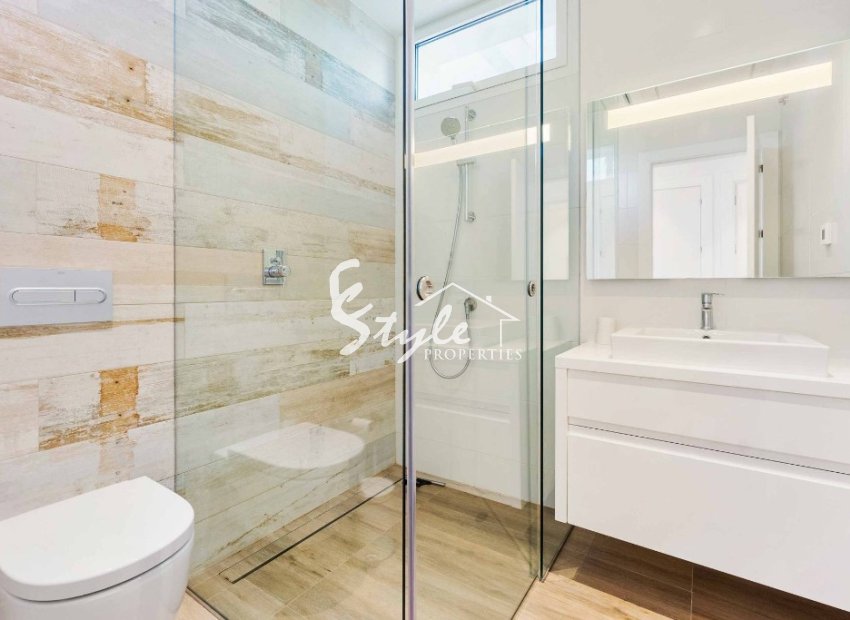 Resale - Apartment - Las Colinas - Las Colinas Golf