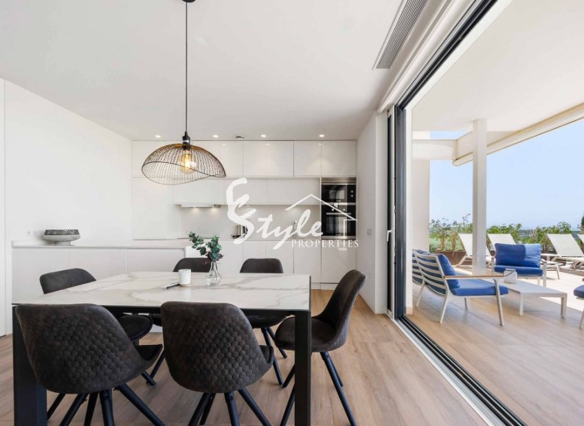 Resale - Apartment - Las Colinas - Las Colinas Golf