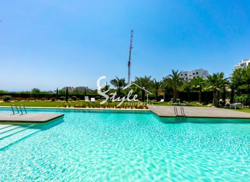 Resale - Apartment - Las Colinas - Las Colinas Golf