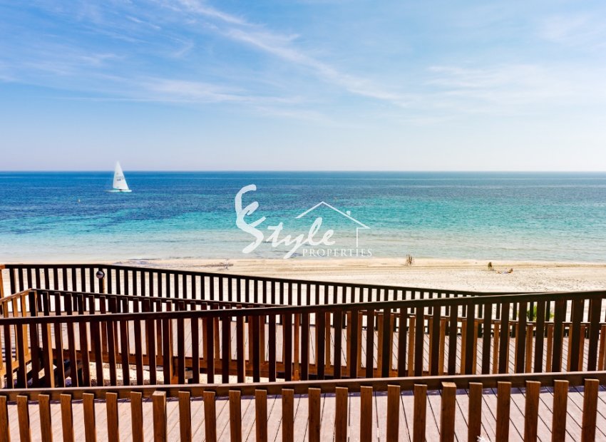 Resale - Apartment - Las Colinas - Las Colinas Golf