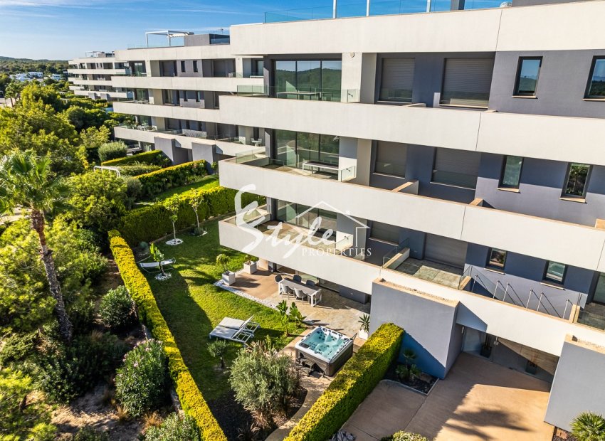 Resale - Apartment - Las Colinas - Las Colinas Golf