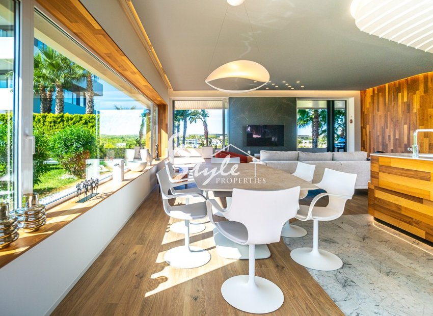 Resale - Apartment - Las Colinas - Las Colinas Golf