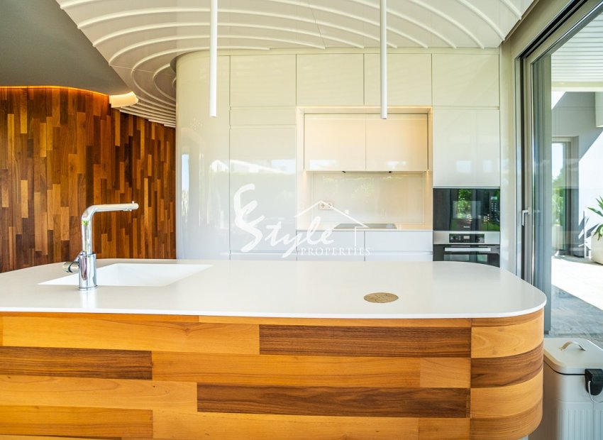 Resale - Apartment - Las Colinas - Las Colinas Golf