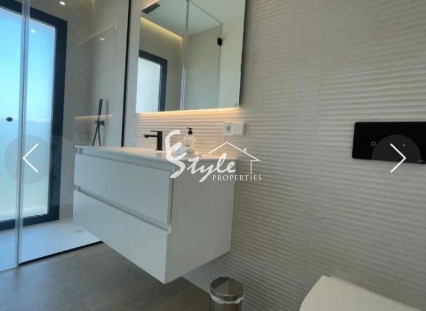 Resale - Apartment - Las Colinas - Las Colinas Golf