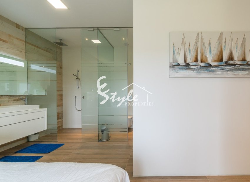 Resale - Apartment - Las Colinas - Las Colinas Golf