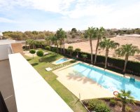 Resale - Apartment - Los Altos