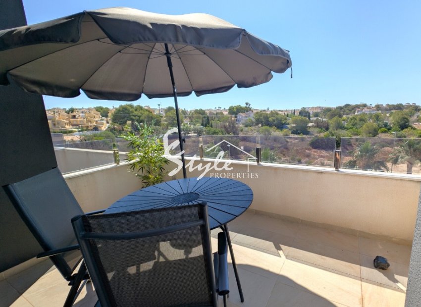 Resale - Apartment - Los Altos