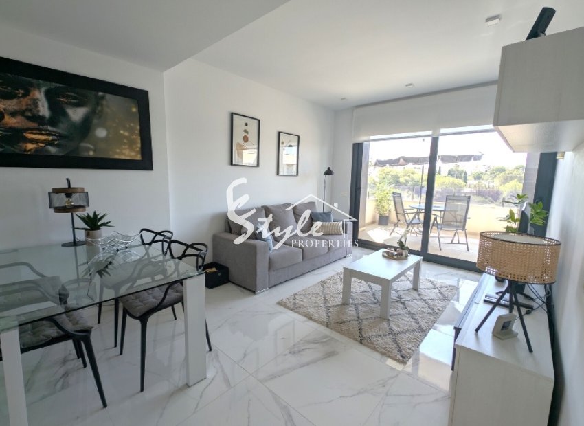 Resale - Apartment - Los Altos
