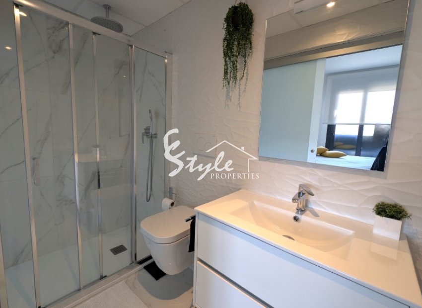 Resale - Apartment - Los Altos