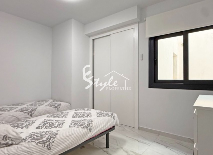 Resale - Apartment - Los Altos