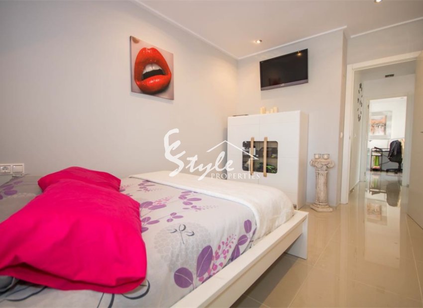 Resale - Apartment - Los Altos