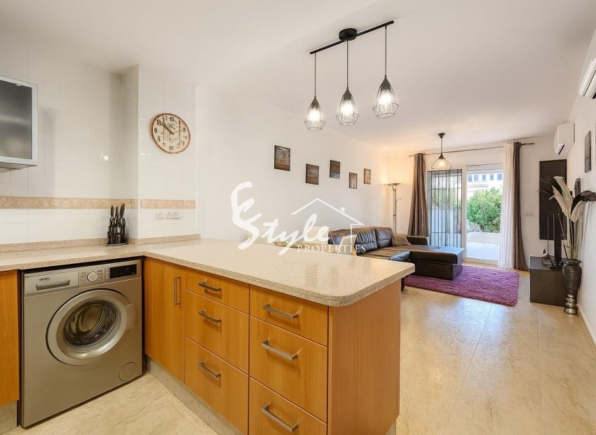 Resale - Apartment - Orihuela Costa  - Altos de Campoamor