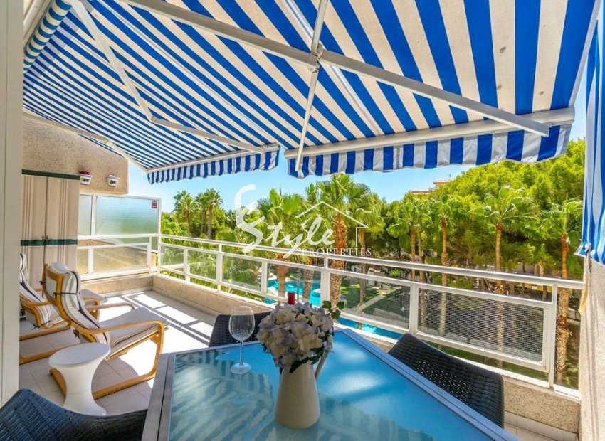 Resale - Apartment - Orihuela Costa  - Altos de Campoamor