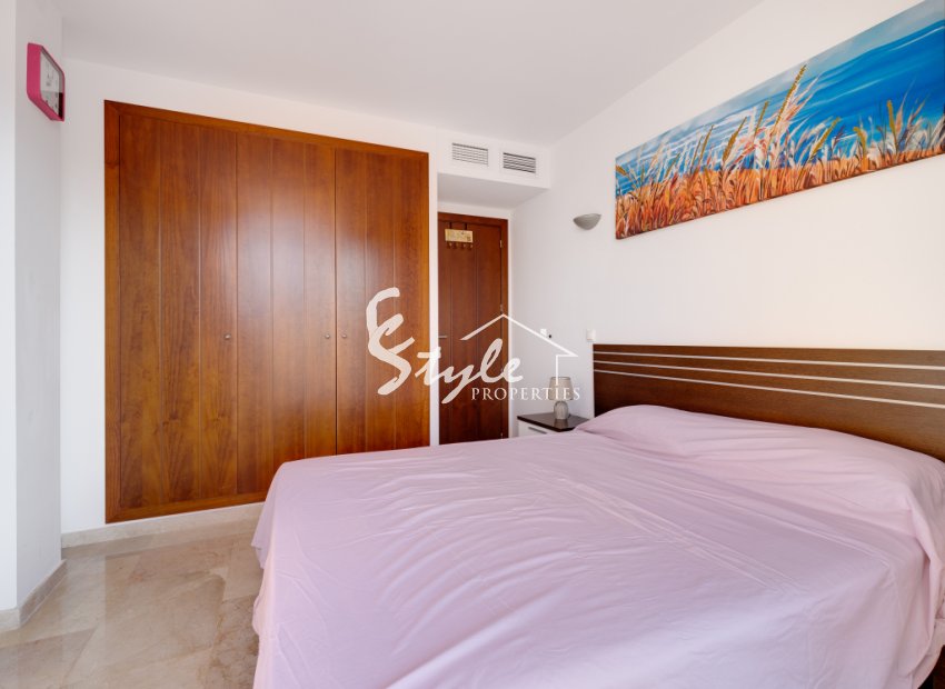 Resale - Apartment - Orihuela Costa  - av. Las Olas